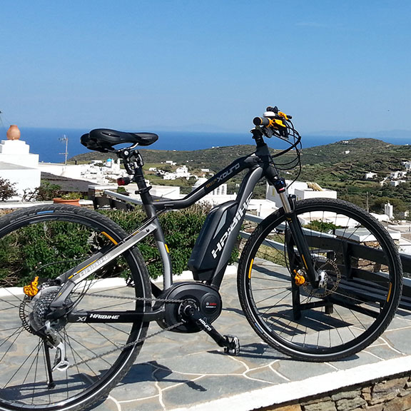 Louez un vélo électrique à l'hôtel Petali à Sifnos